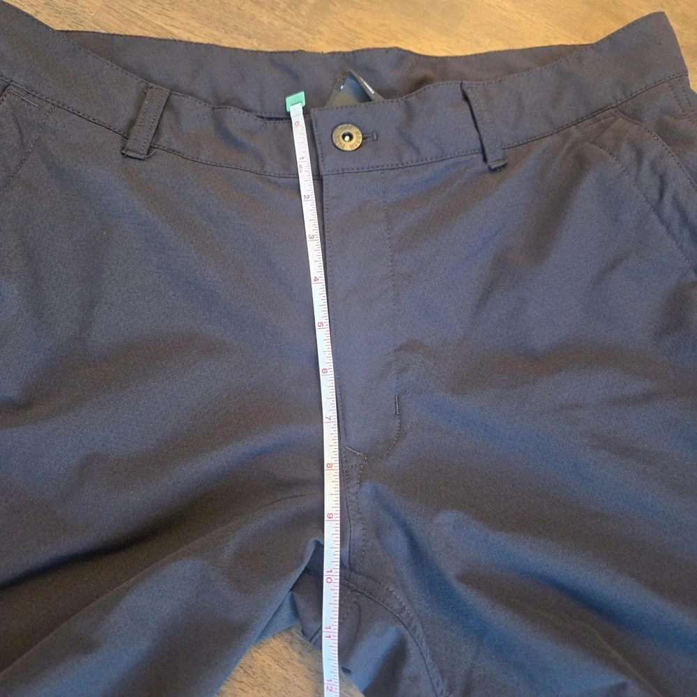The North Face Mens Hiking Shorts Black Size 34 Lightweight Stretch